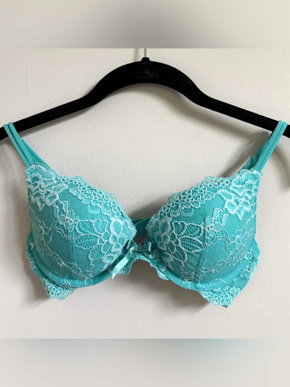 Victoria's Secret Lace Push-Up Bra in Aqua Teal